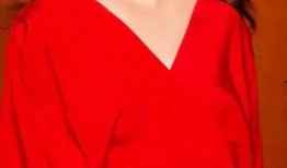 卓羲爆料李沁视频播放在线观看,李沁视频在线观看，精彩瞬间不容错过！